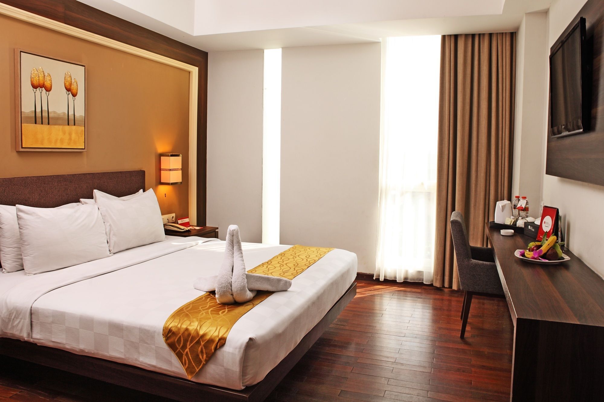 Luxury Malioboro Hotel Джокякарта Екстериор снимка